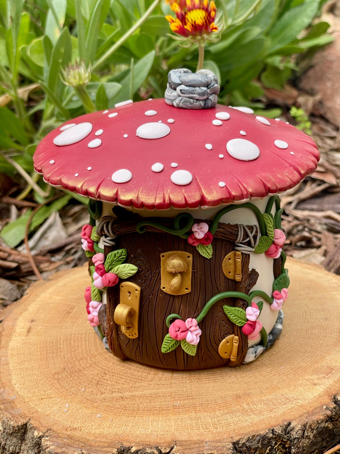 Dolly - Mushroom Incense Burner