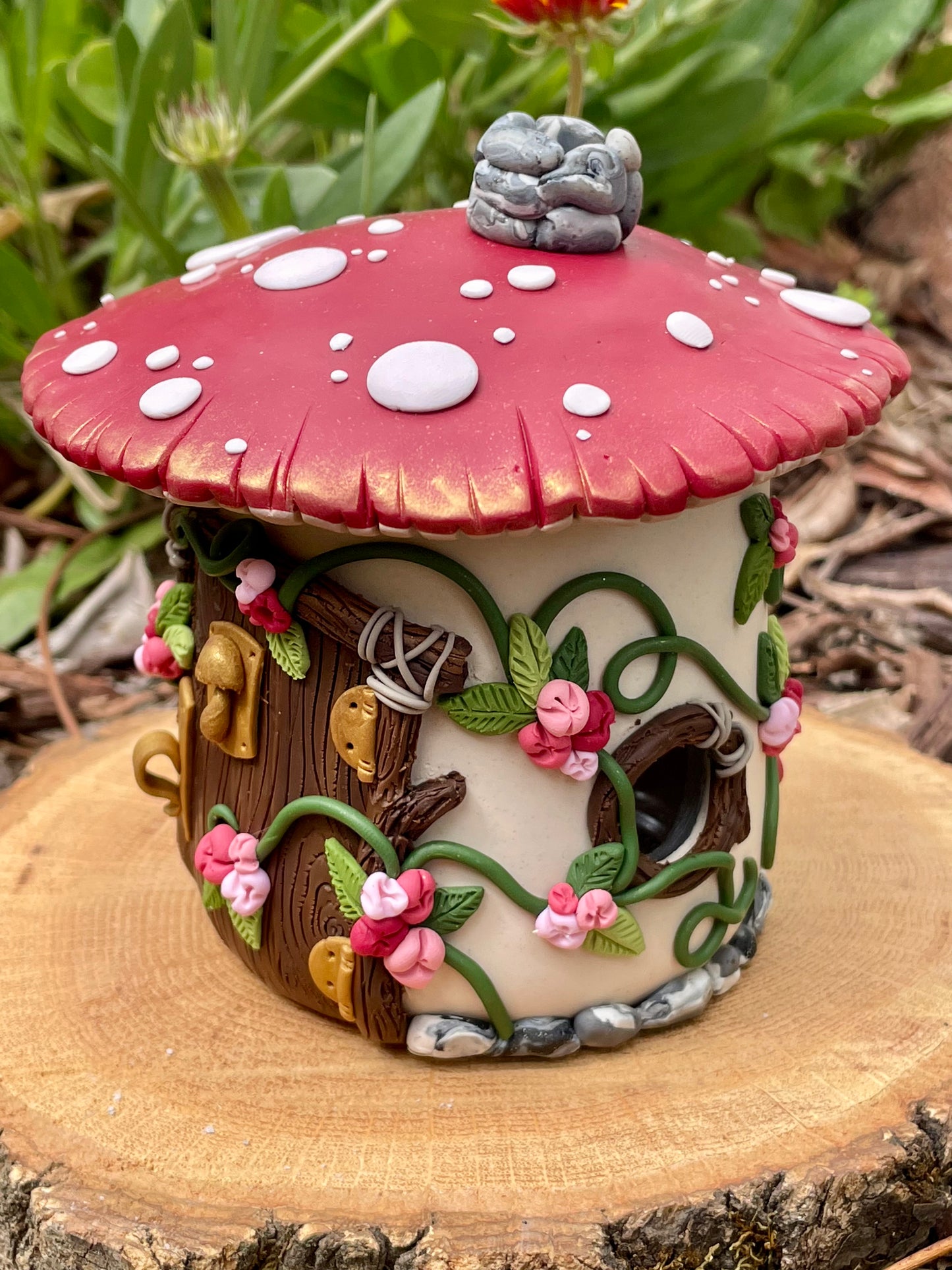 Dolly - Mushroom Incense Burner