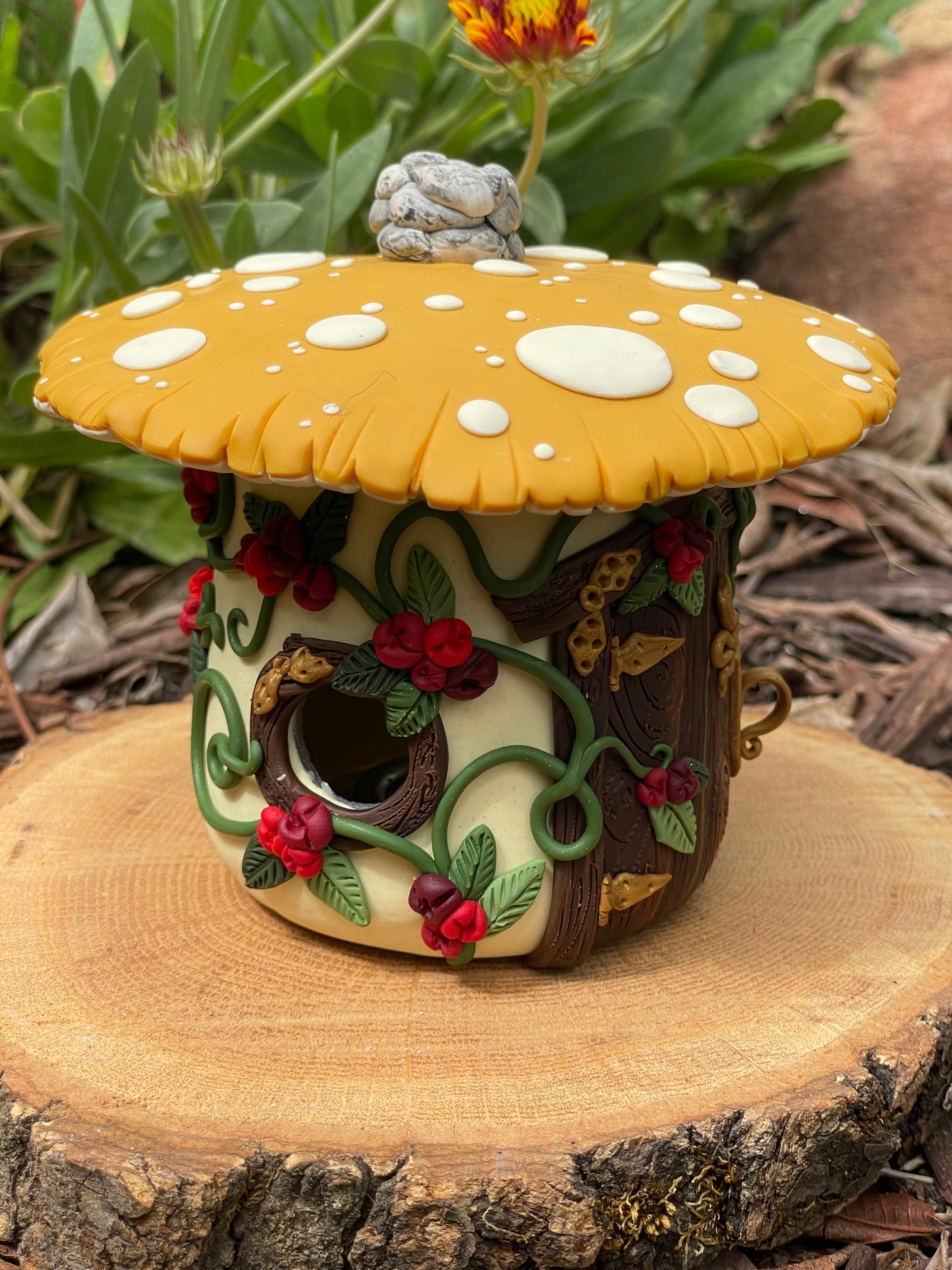 Agnes - Mushroom Incense Burner