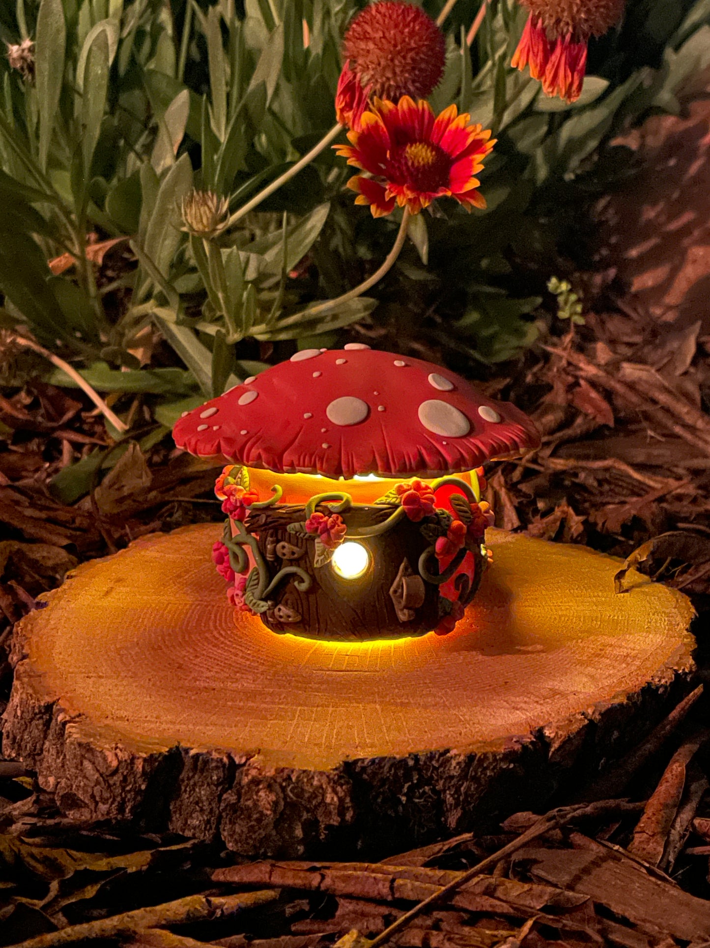 Juanita - Medium Nightlight