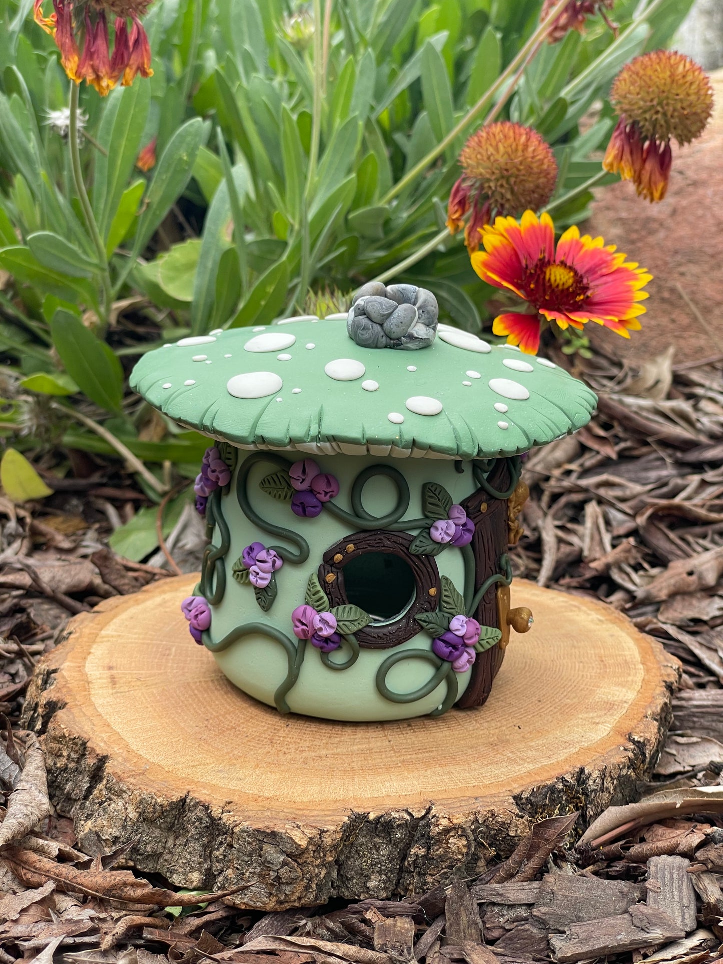 Viola - Mushroom Incense Burner
