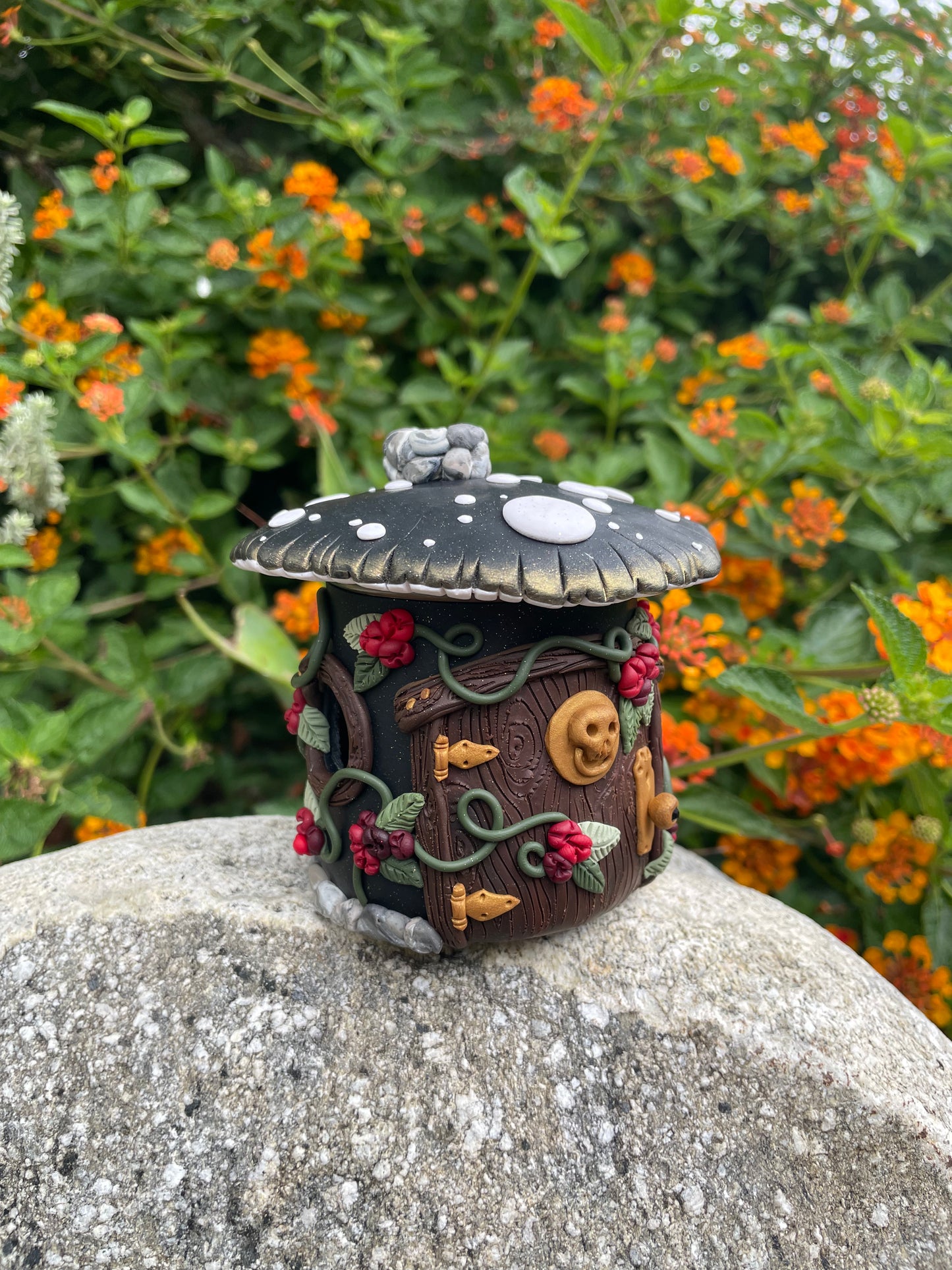 Tatiana - Mushroom Incense Burner