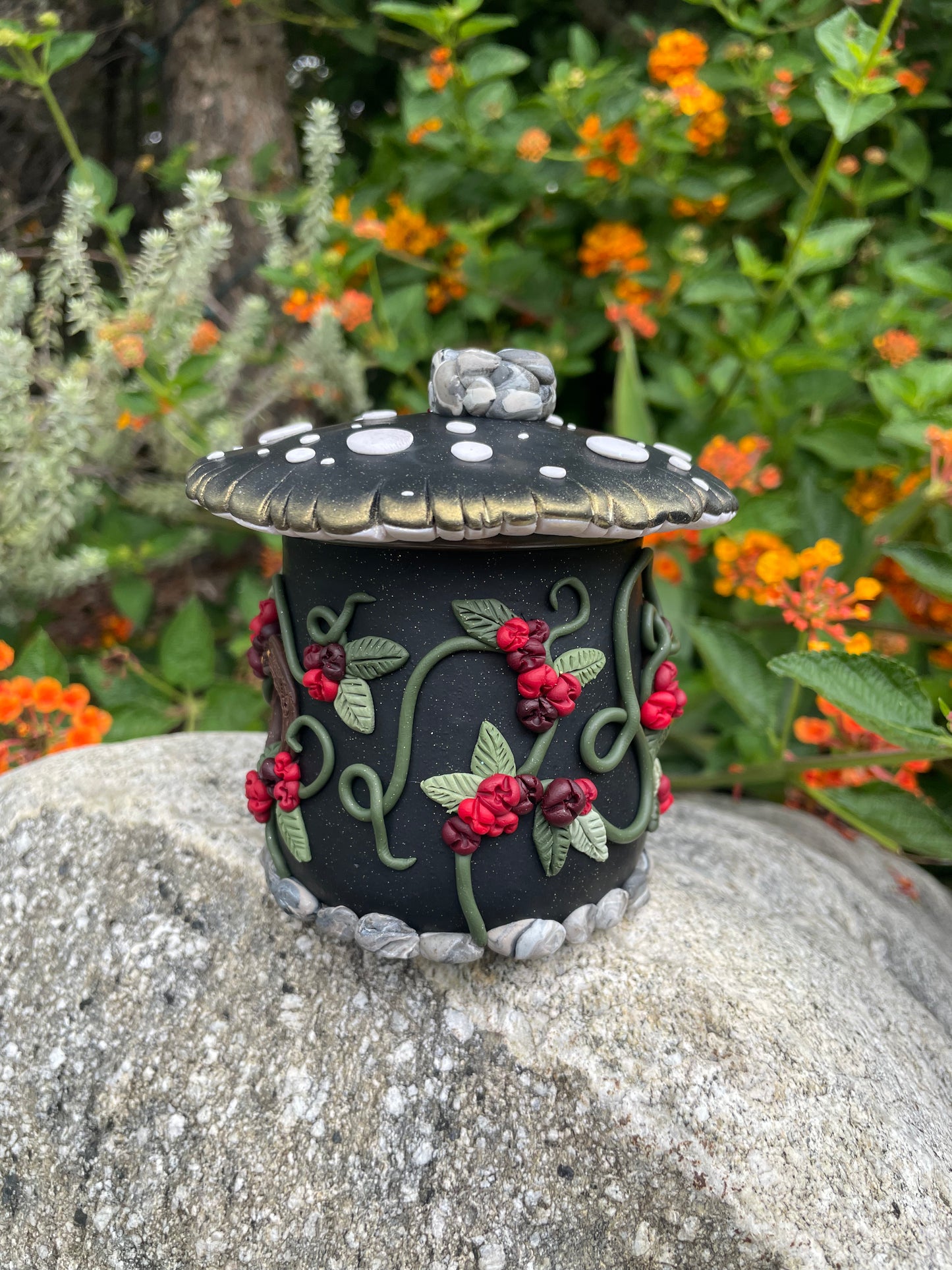 Tatiana - Mushroom Incense Burner