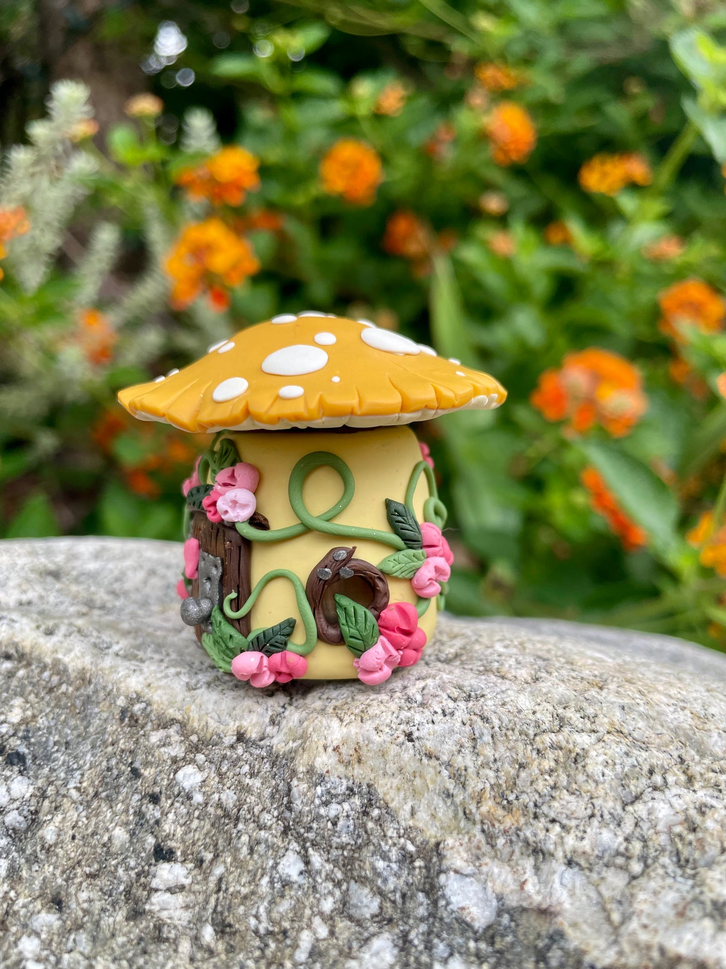 Estelle - Tooth Fairy Jar (squat)