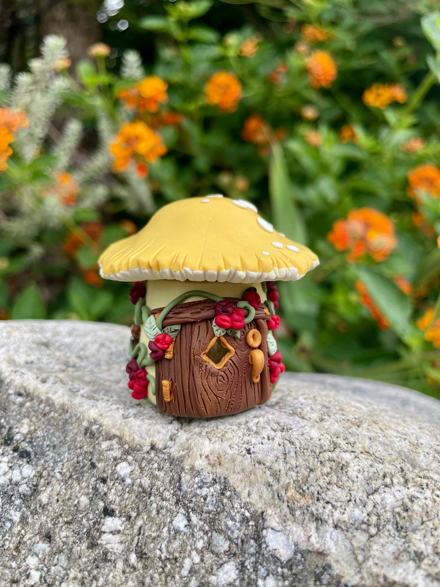 Virginia - Tooth Fairy Jar (squat)