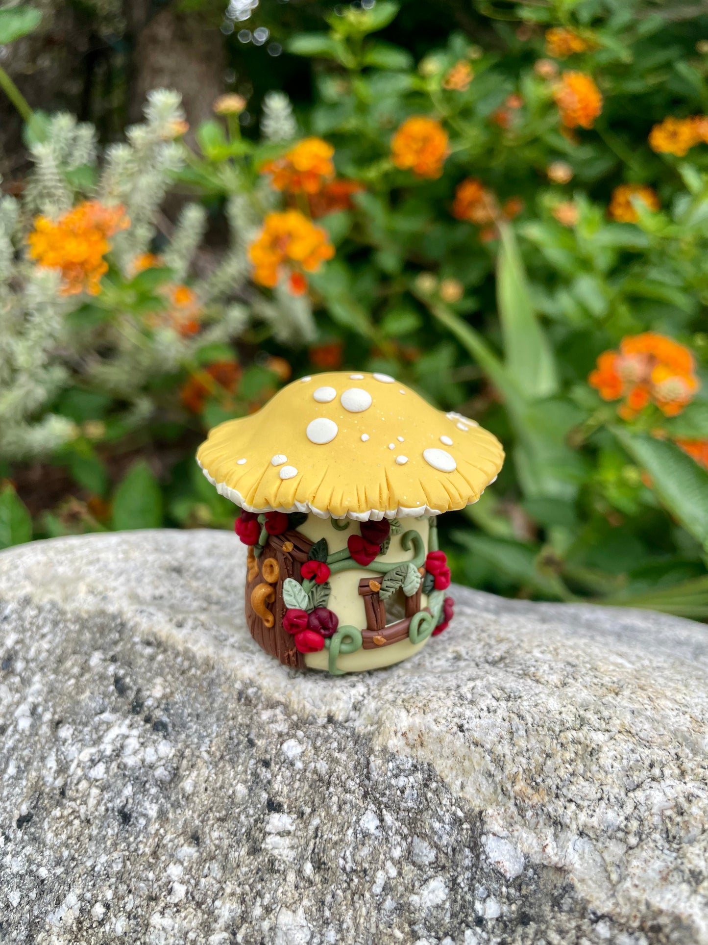 Virginia - Tooth Fairy Jar (squat)