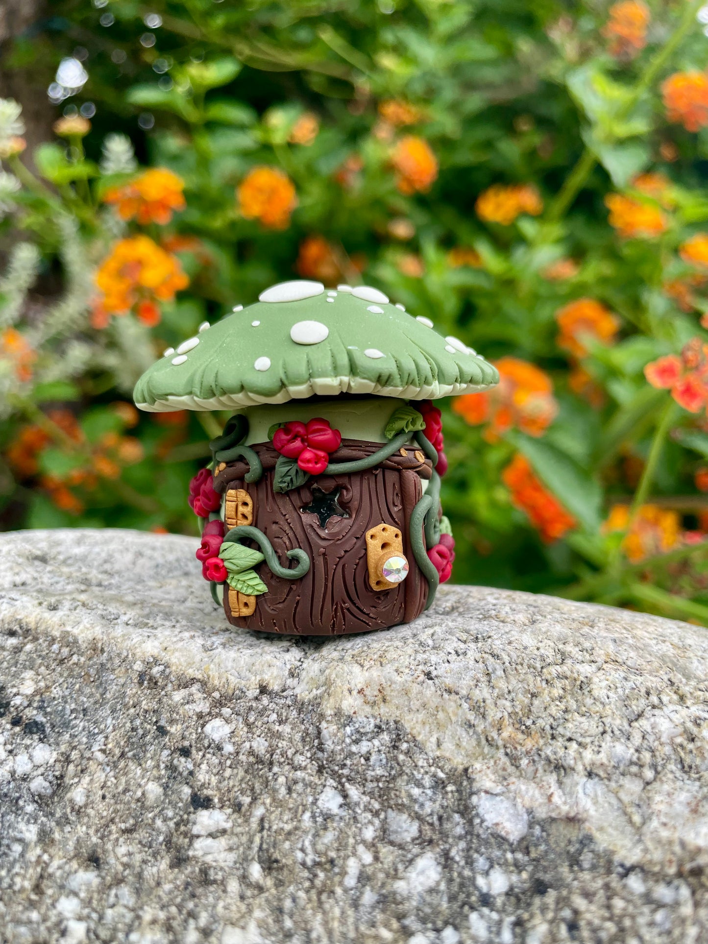 Clover - Tooth Fairy Jar (squat)